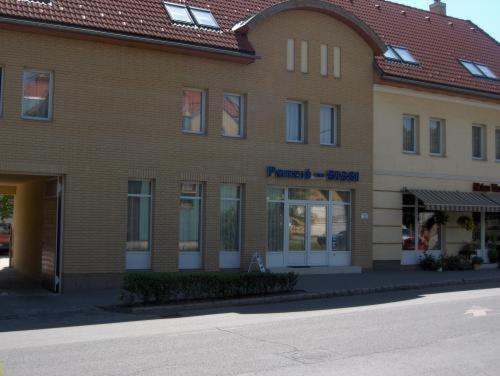 Hotel Panzió Sissi Gödöllő Exterior foto