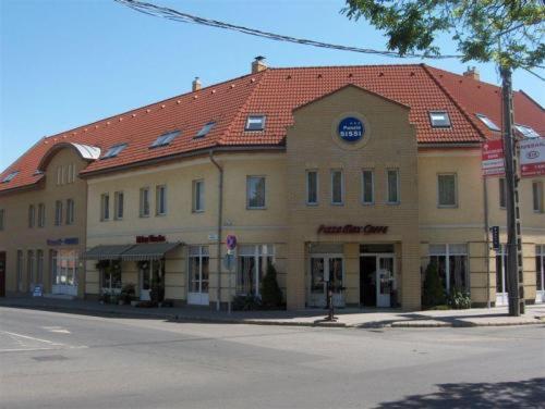 Hotel Panzió Sissi Gödöllő Exterior foto